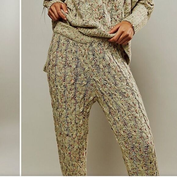 Free People Pants - Free People Under The Mistletoe Joggers XS Intimately